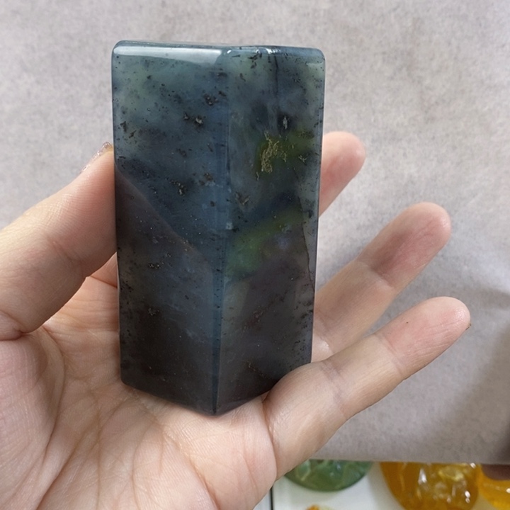 岫玉手把件未镶嵌