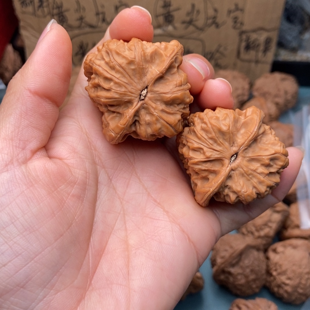 墙***头文玩核桃吊坠靠山王3