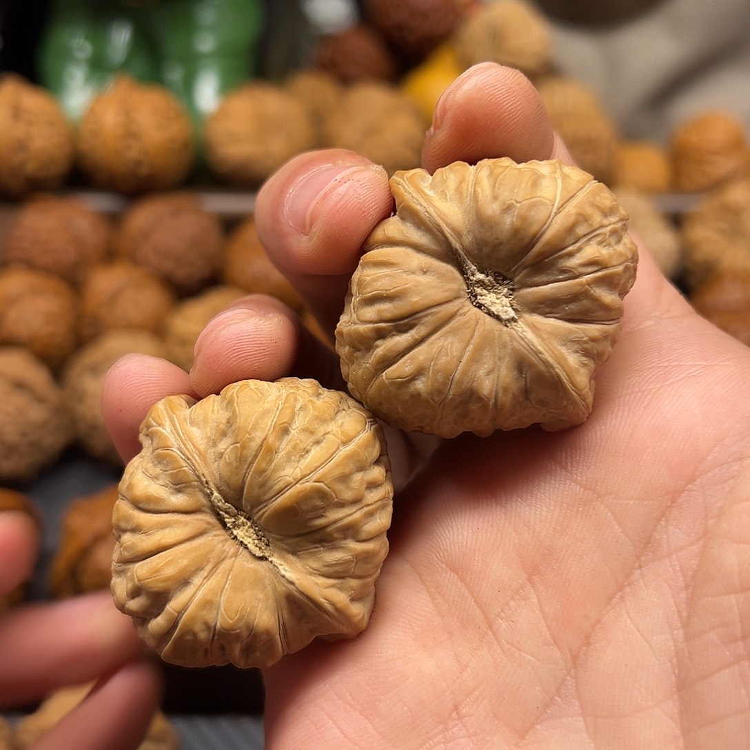 文玩核桃吊坠边41度43全品凹底南瓜敦