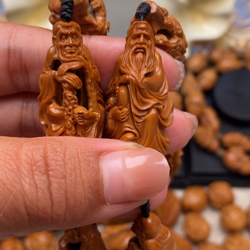 【闪购商品】橄榄核吊坠橄榄手工雕刻工艺