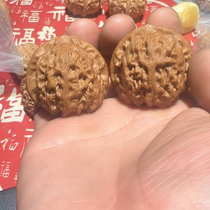 文玩核桃吊坠野生