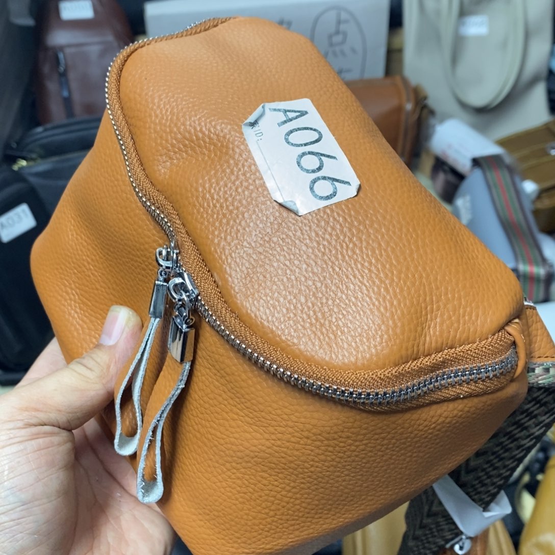 头层牛皮牛皮包包包邮