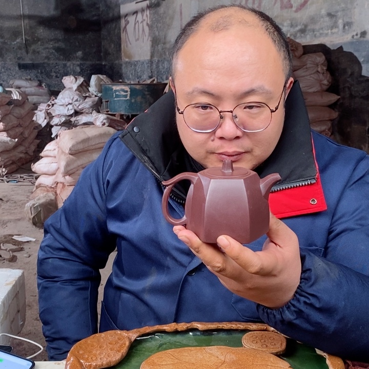 紫砂茶壶小*月777766777766677667666