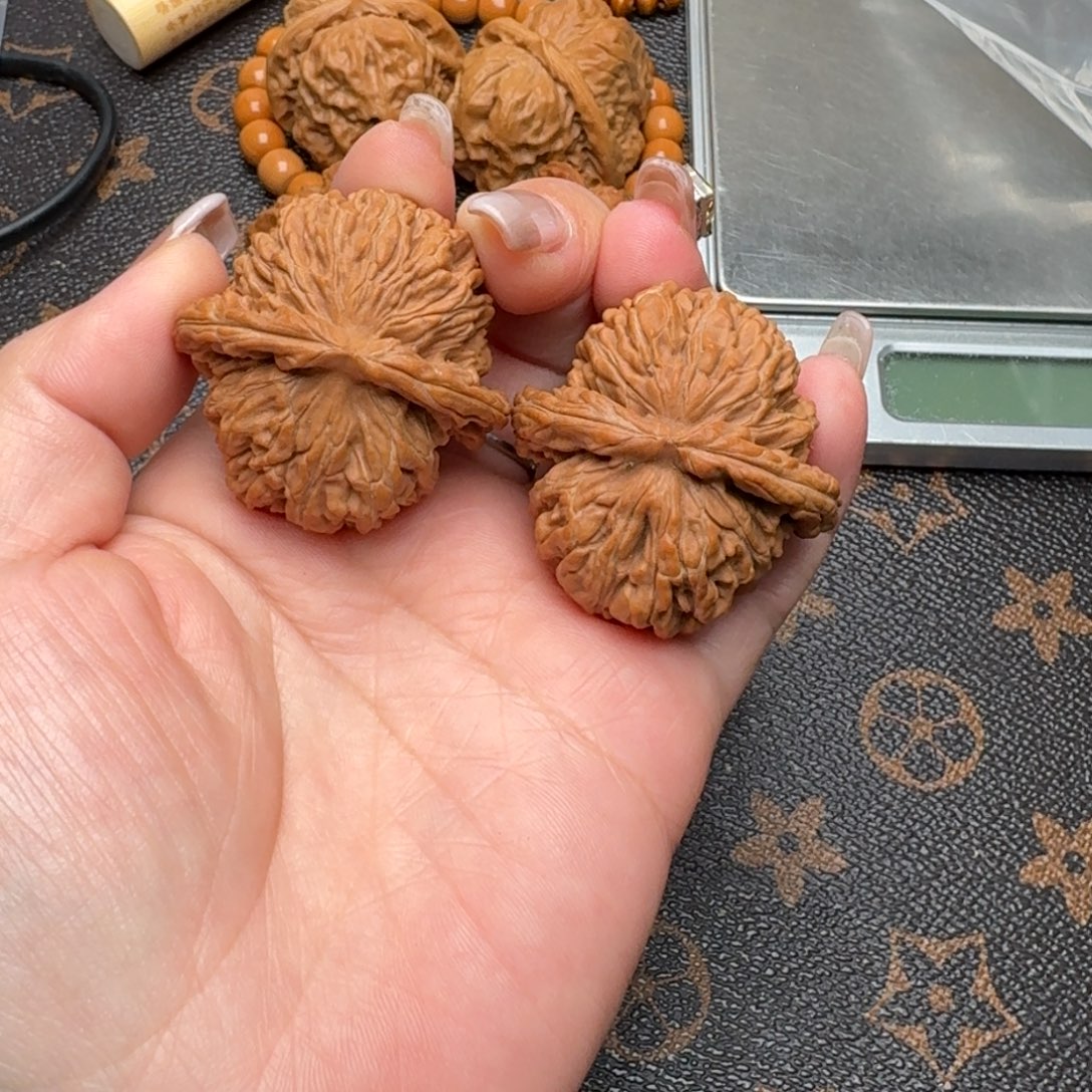 ****孬把件文玩核桃39楼G488