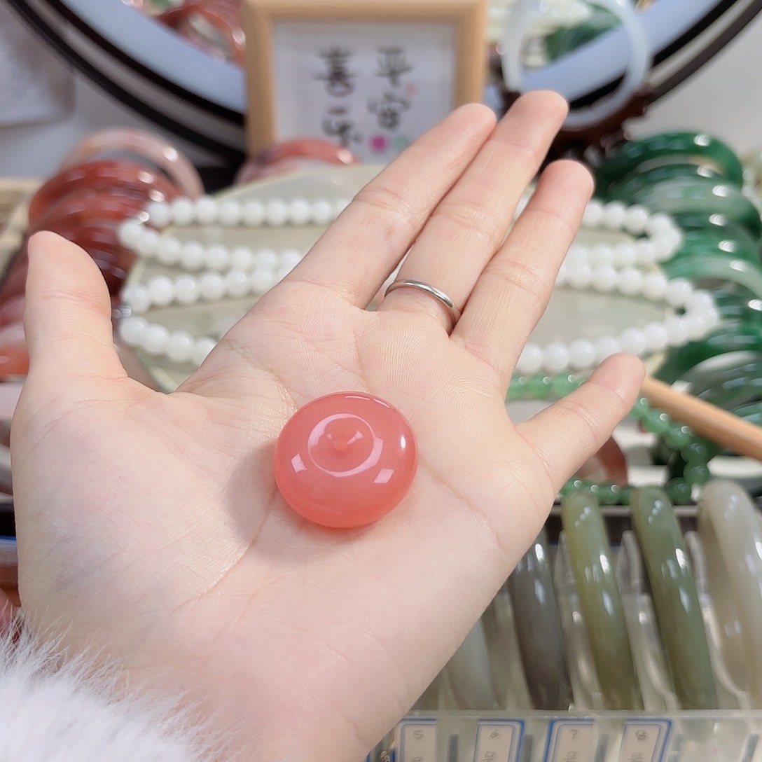 石英质玉手镯未镶嵌酒****/