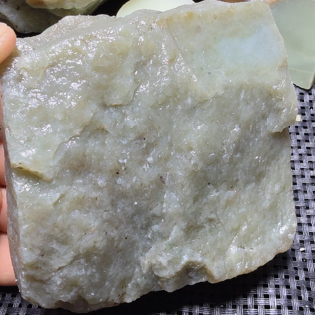 和田玉（糖玉）未镶嵌珠宝半成品