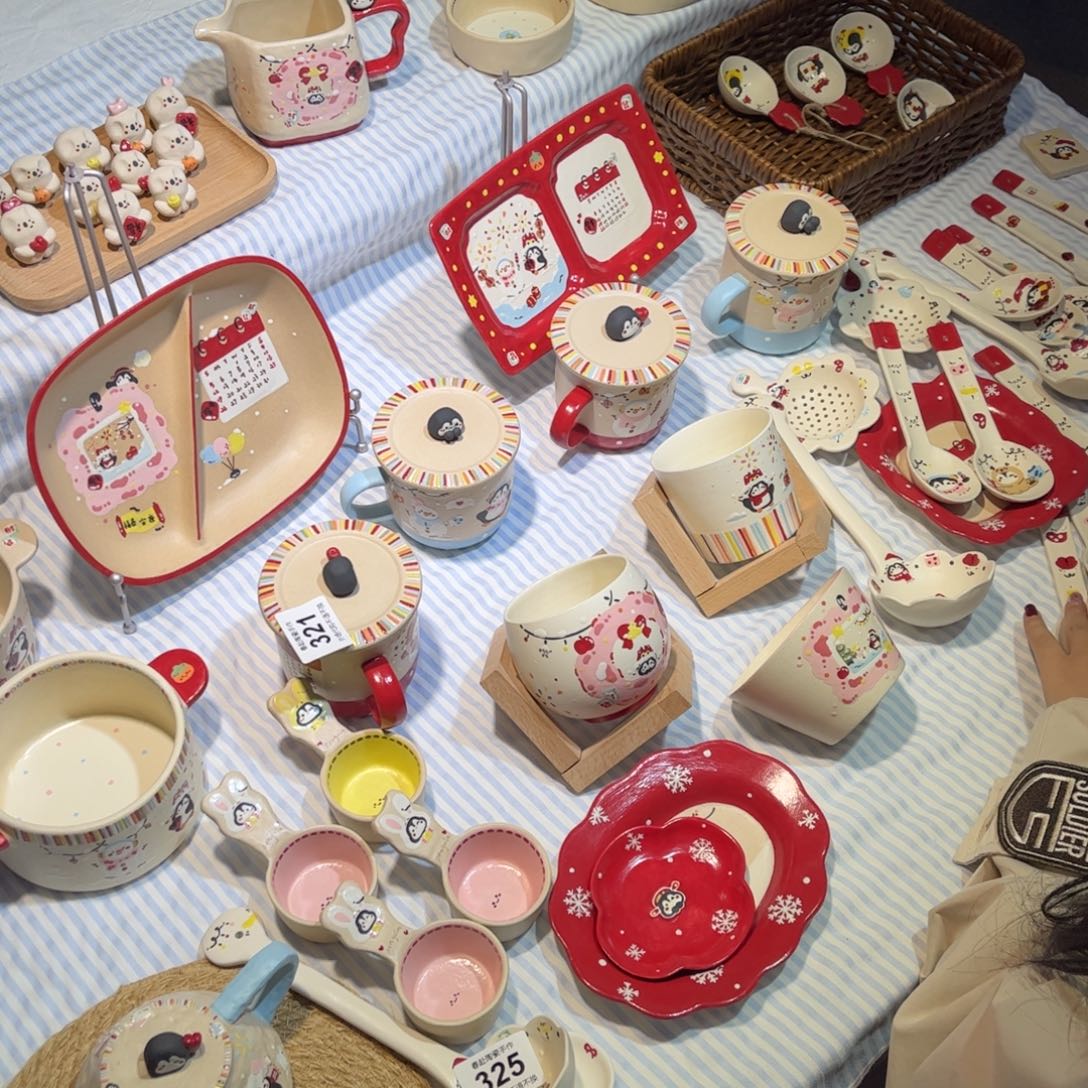 瓷片8806一起逛集市啦