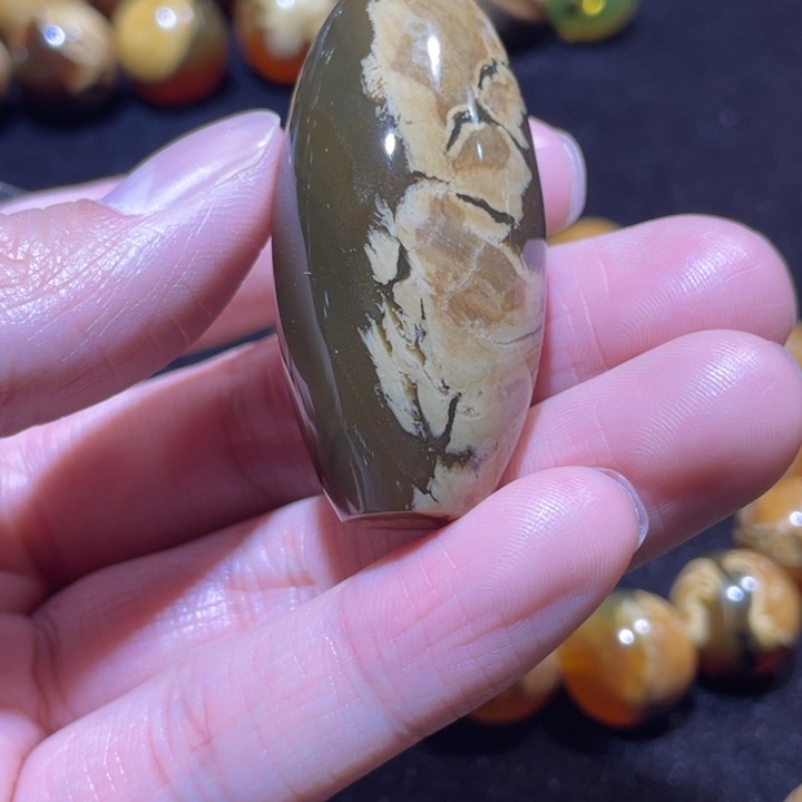 琥珀项圈未镶嵌桶珠