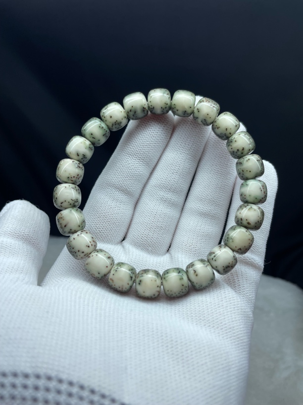 男士星月菩提手串绿背石玉料河豚10x9文玩手串星月菩提手持桶