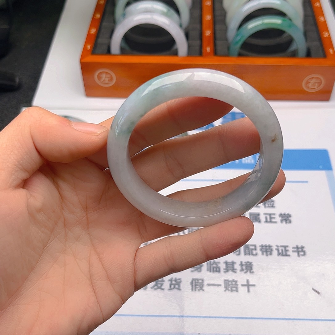 未镶嵌手镯翡翠5455。7