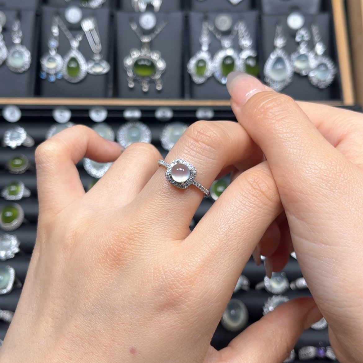 【闪购商品】岫玉银S925镶嵌戒指江**?岫玉