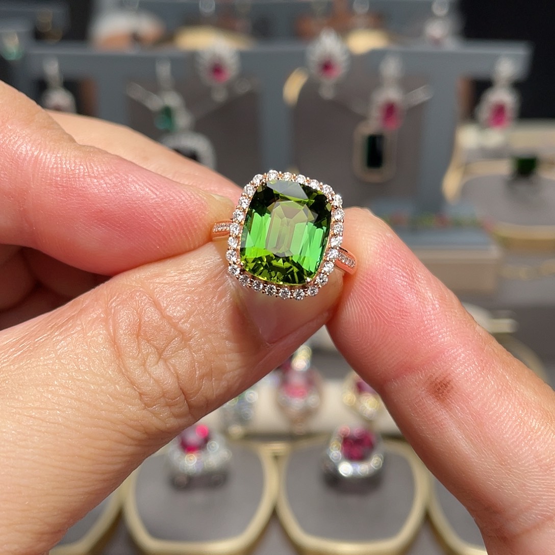 18K金镶嵌戒指碧玺6.94ct