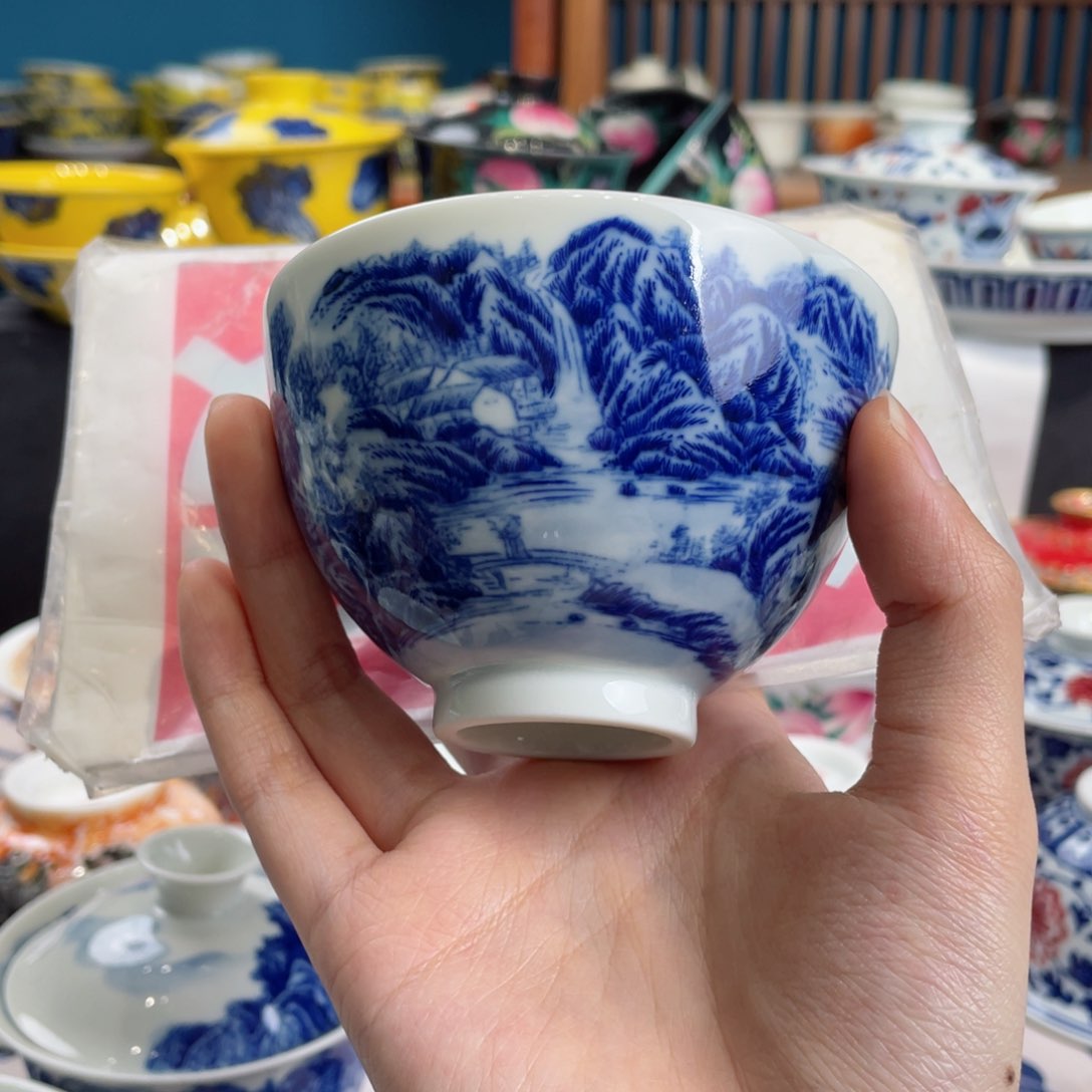 景德镇陶瓷市场价格