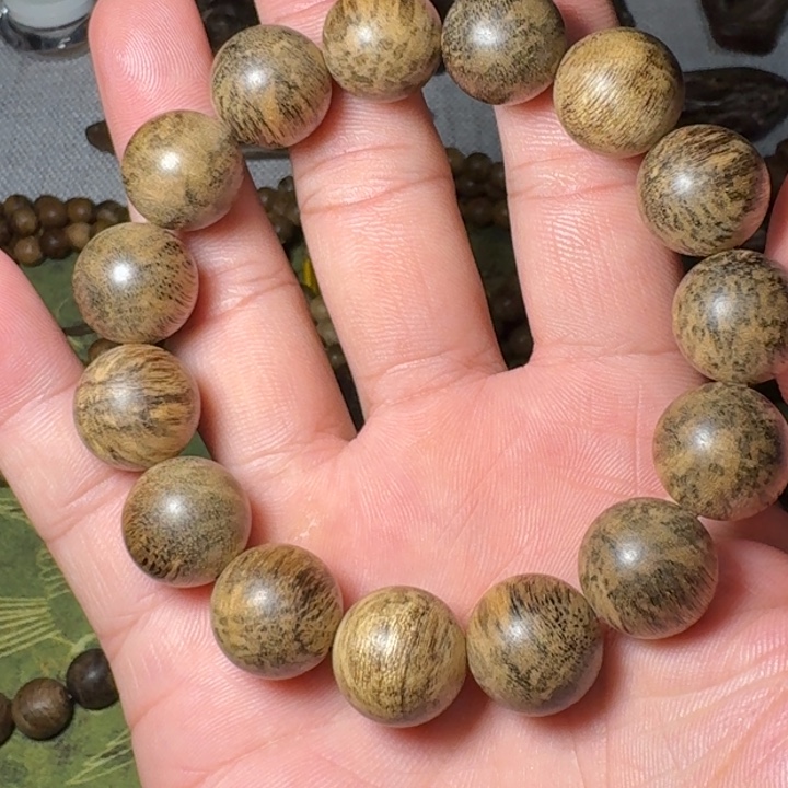 鑫***发沉香碎屑沉香惠安虎斑纹15mm