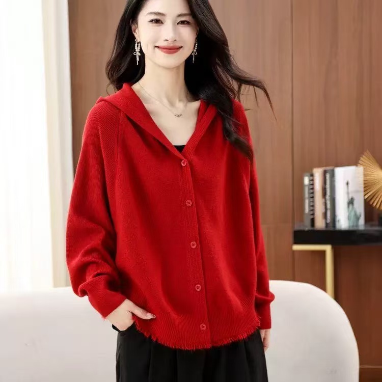 【嘉一定制】毛针织衫红色V领女款毛衣外套长袖时尚连帽秋冬毛衣319