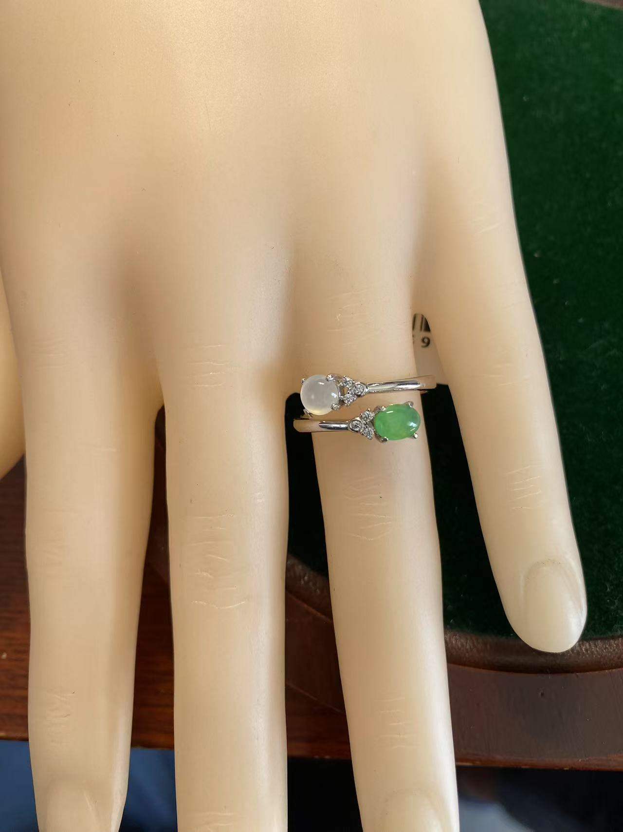 缅甸翡翠A货戒指气质时尚复古小众指环镶嵌银戒可调节轻奢绿色