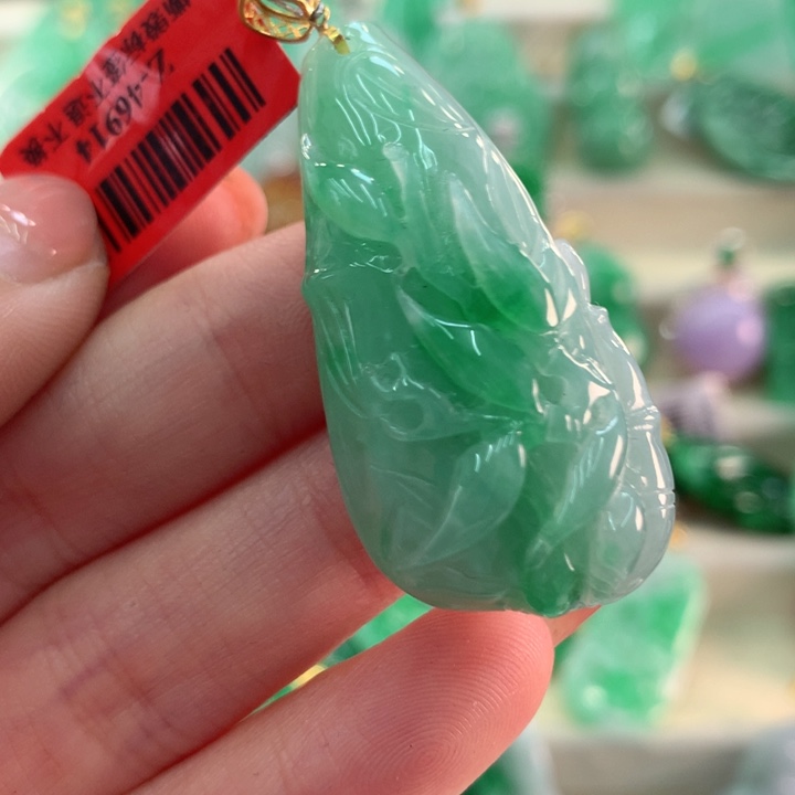 翡翠吊坠(不含链)18K金镶嵌