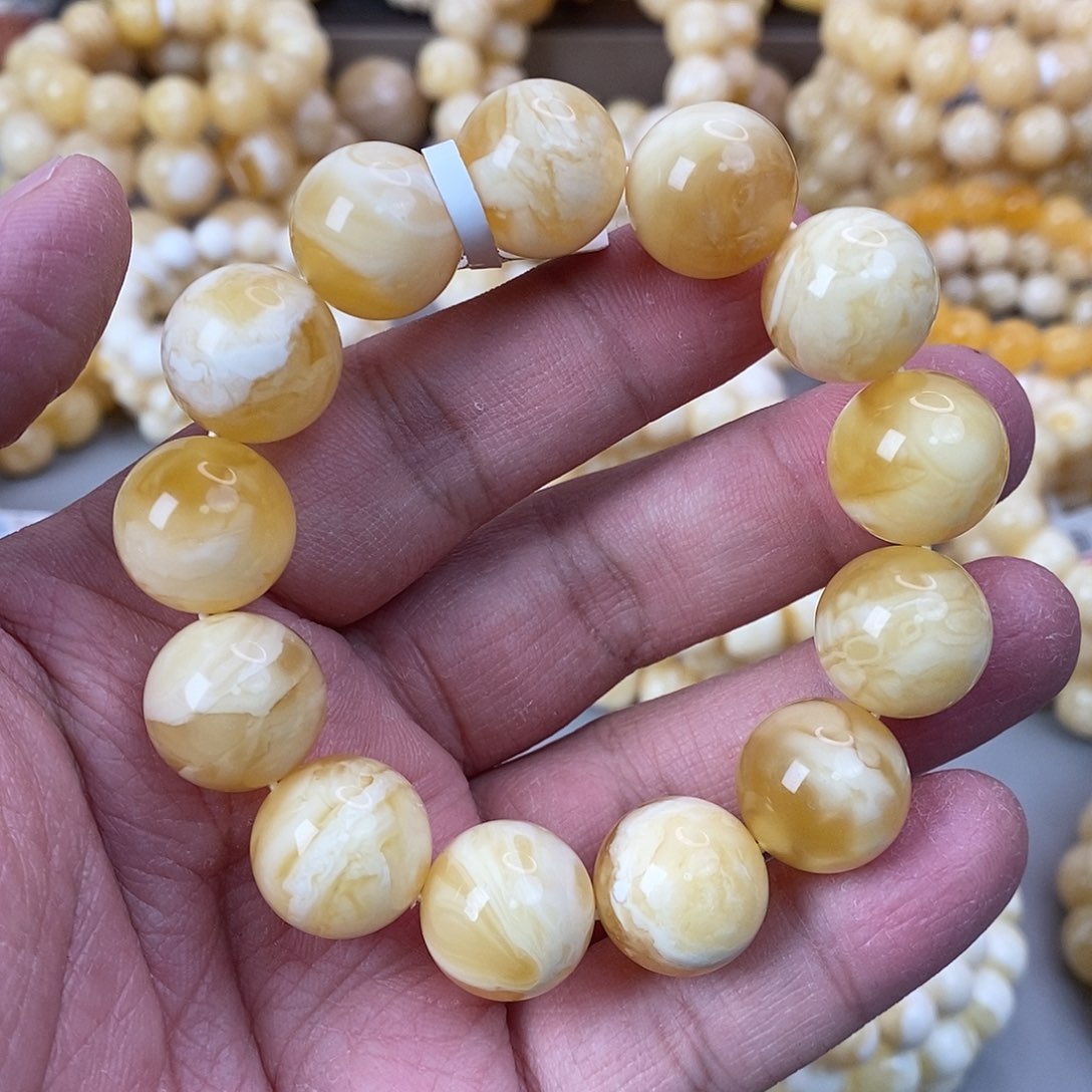 蜜蜡未镶嵌珠宝奇石 16+mm 33.4g