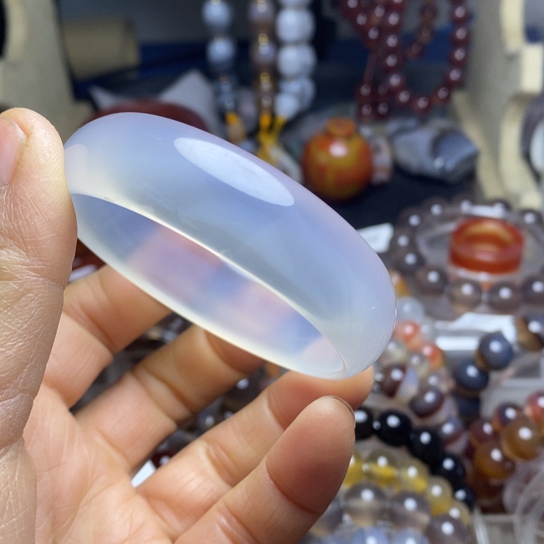 玛瑙/玉髓未镶嵌手镯