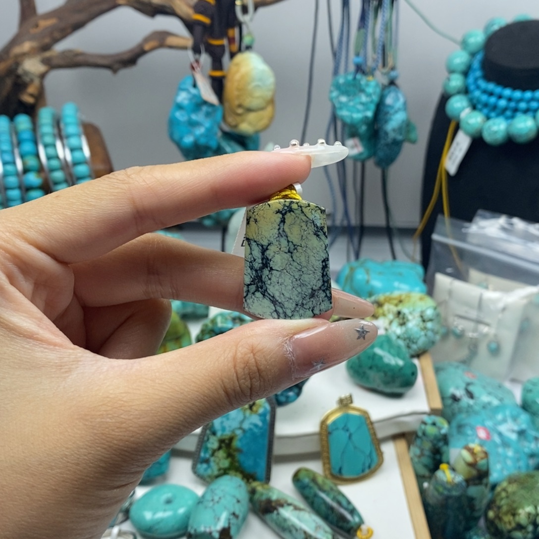 高瓷精品三彩无事牌269x