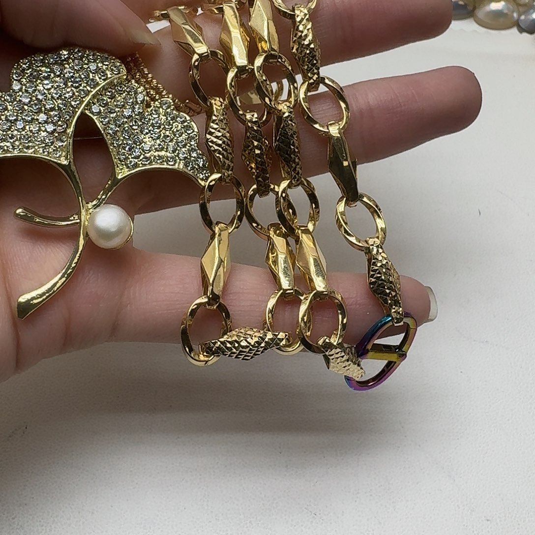 颈饰淡水珍珠未镶嵌