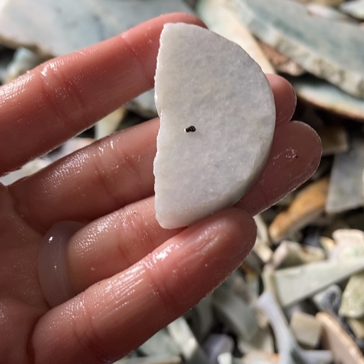 翡翠颈饰未镶嵌天然翡翠