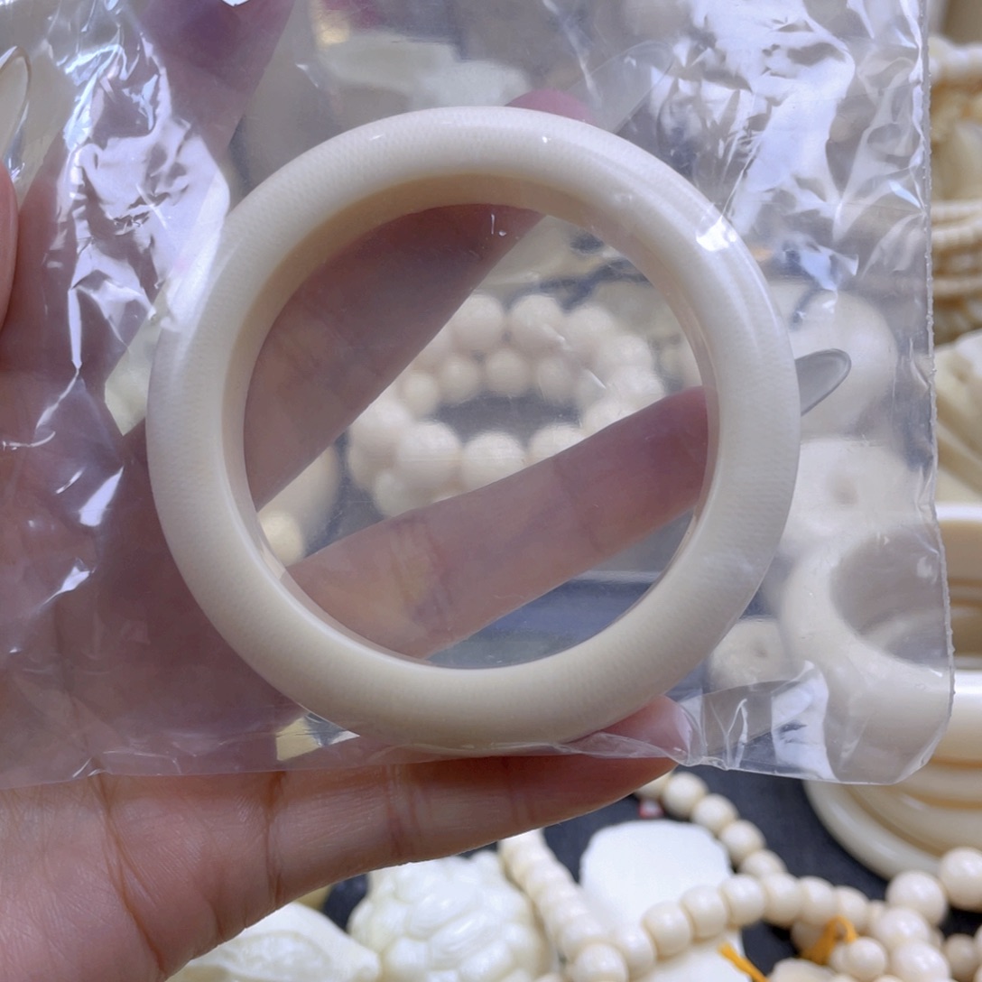 *****1.5贵妃手镯55圈口