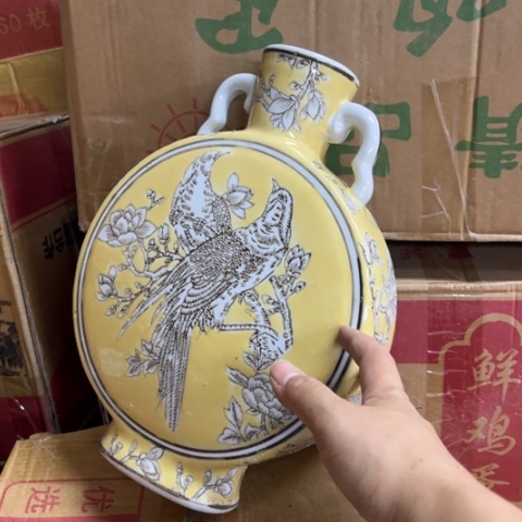 瓶用****1瑕疵瓷片。。。。。。。。。。。。。