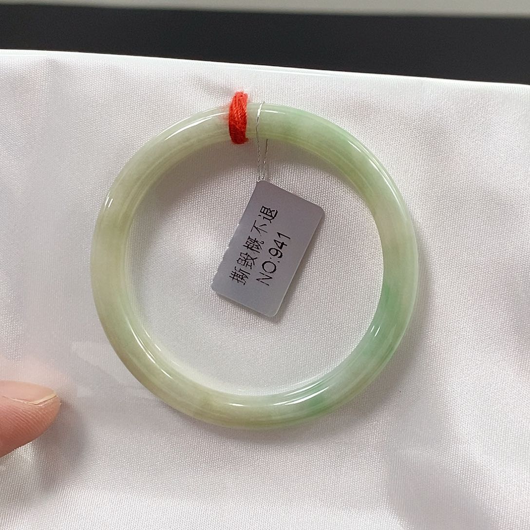 未镶嵌手镯翡翠手镯