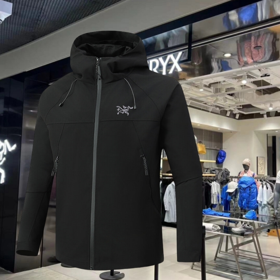 【商场清仓】男士户外运动连帽冲锋衣夹克春秋季防风休闲百搭外套