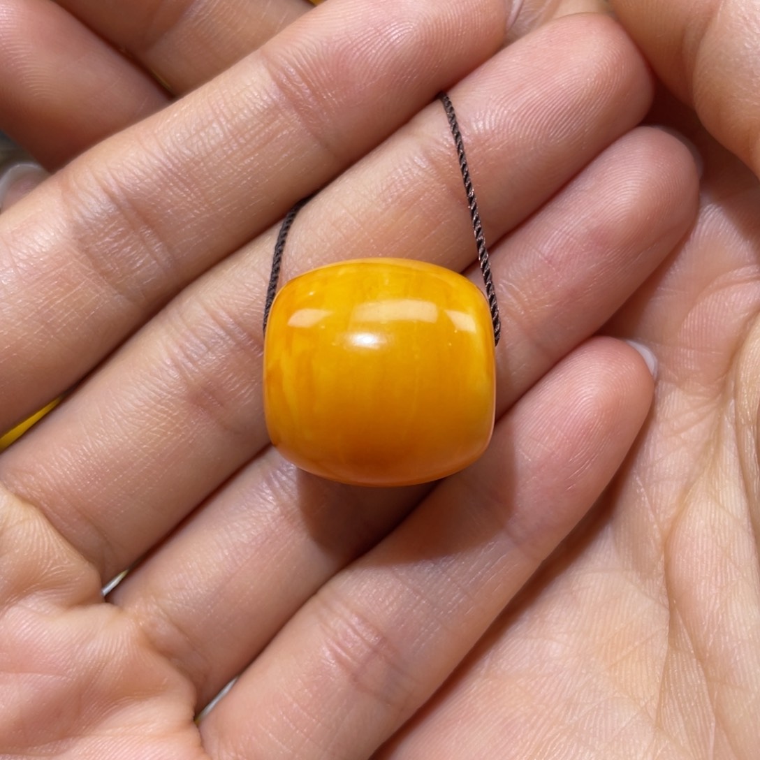 【闪购商品】琥珀裸石未镶嵌桶珠