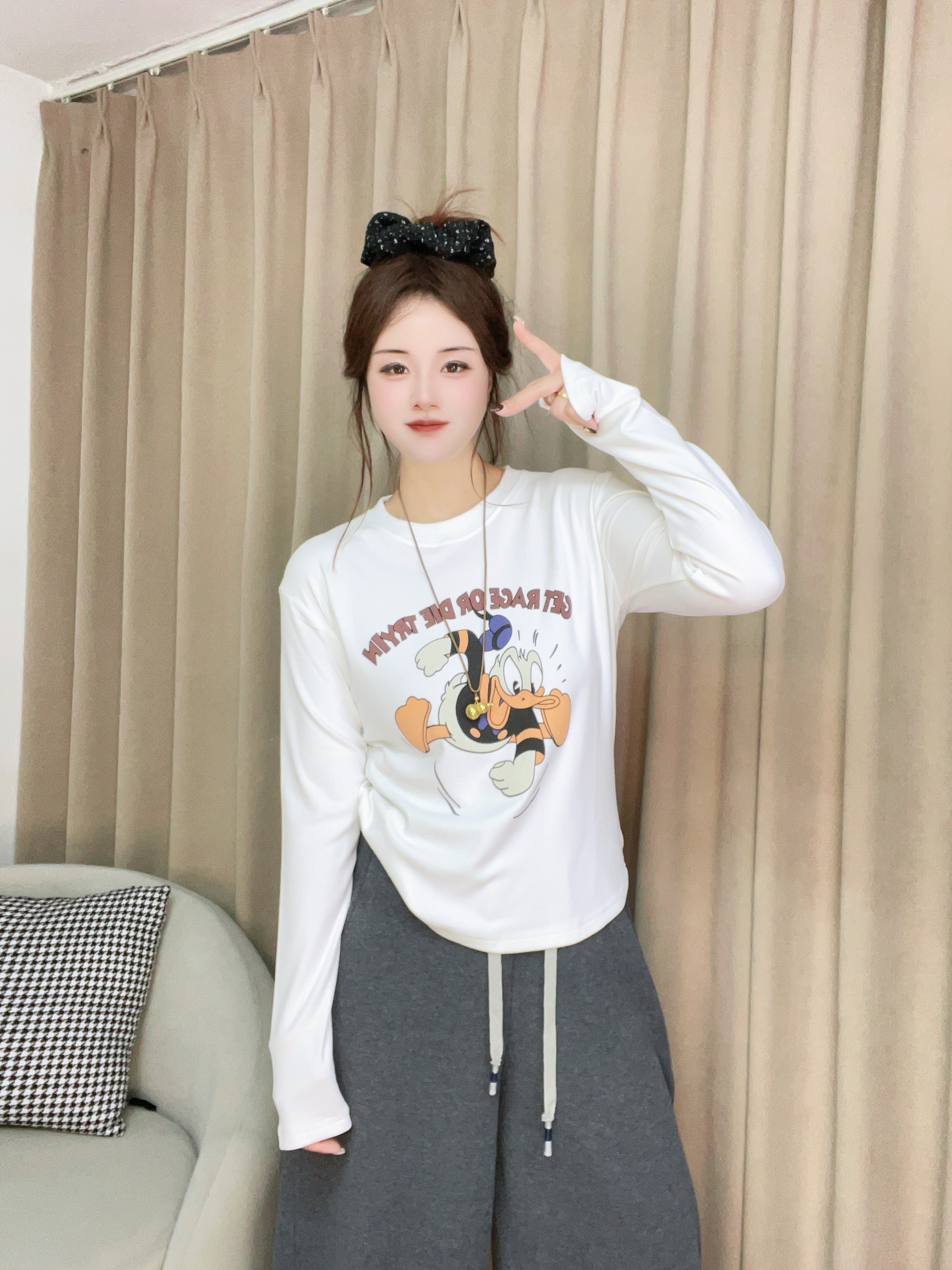 2025秋季爆款精品印花减龄长袖T恤时尚打底衫女内搭入冬漂亮衣服