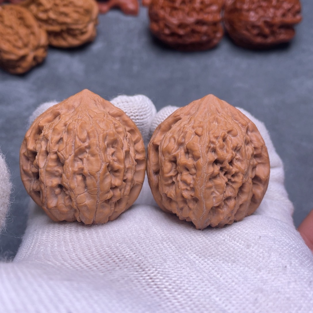 文玩核桃吊坠38全品国核牡丹纹