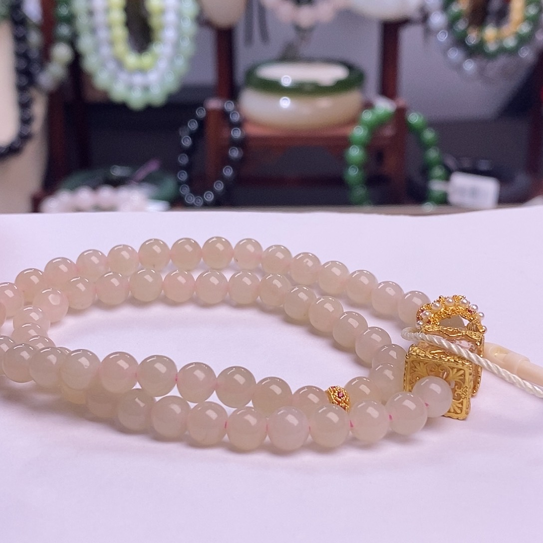 和田玉清货价红粉双圈手链6m未镶嵌