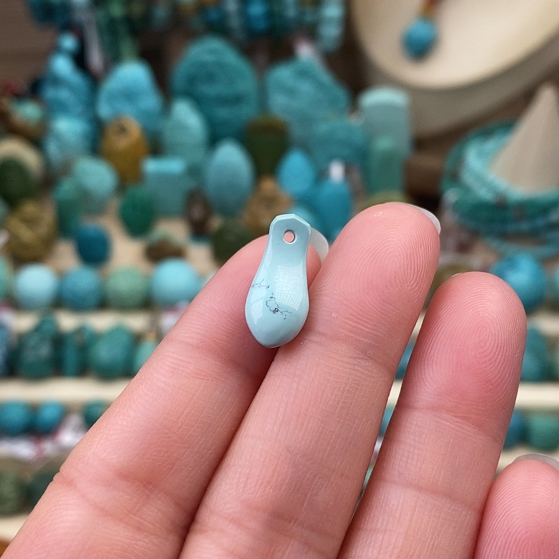 未镶嵌绿松石珠宝奇石