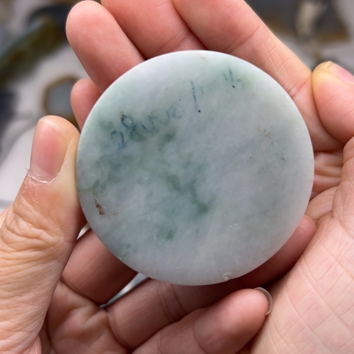 翡翠颈饰未镶嵌鐲心