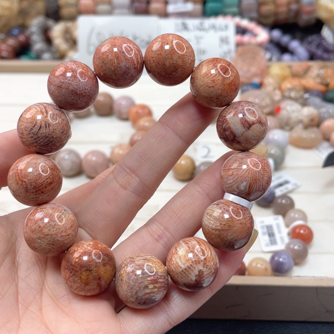 未镶嵌手链硅化玉急****七431
