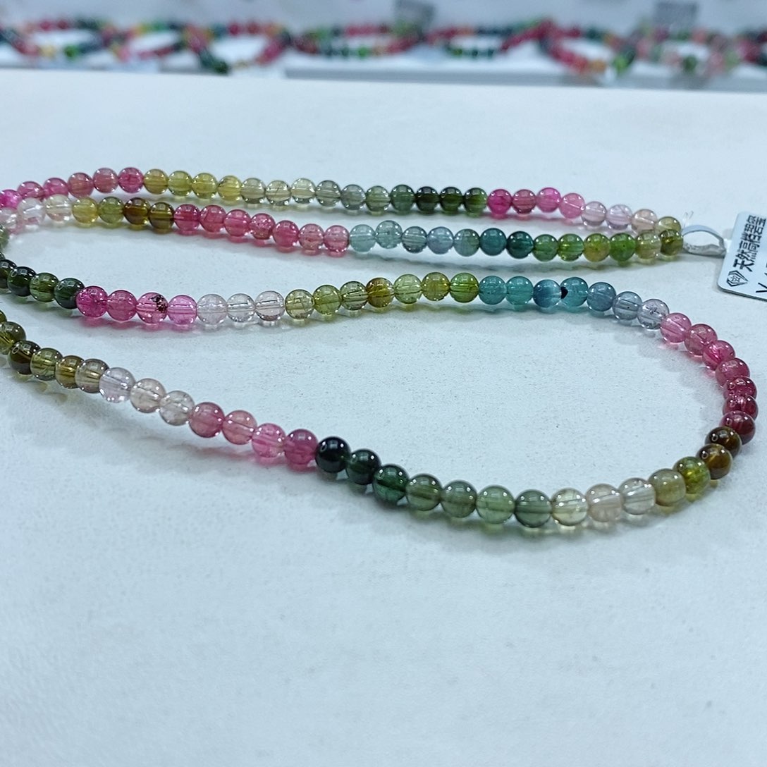 碧玺碧玺未镶嵌碧玺