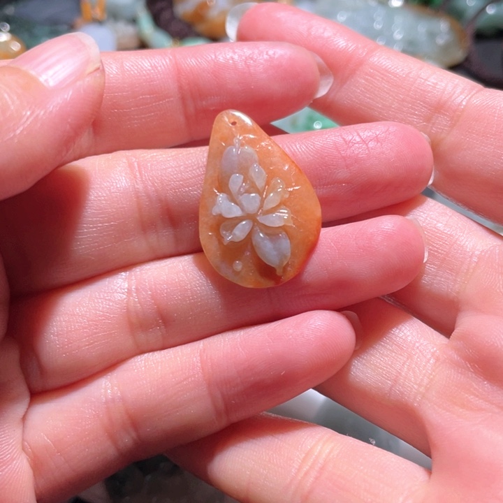 【闪购商品】翡翠颈饰未镶嵌天然翡翠