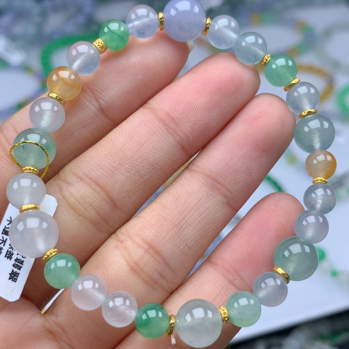 翡翠手镯未镶嵌卡