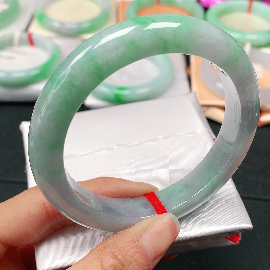 翡翠手镯未镶嵌天然翡翠手镯56