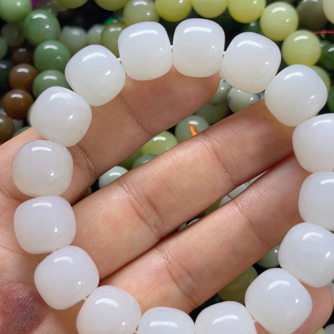 手链未镶嵌和田玉有裂