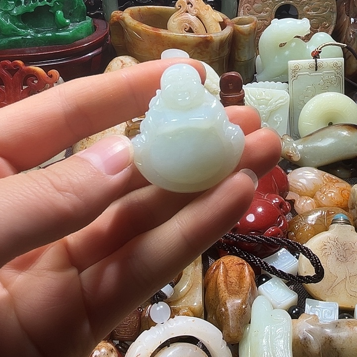 宝***儿和田玉未镶嵌挂件