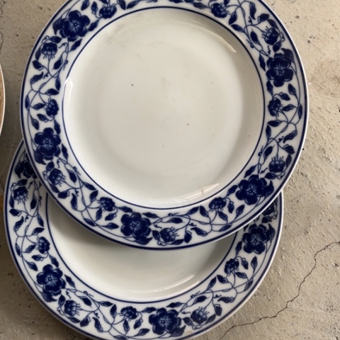 其他瓷8寸平盘两个