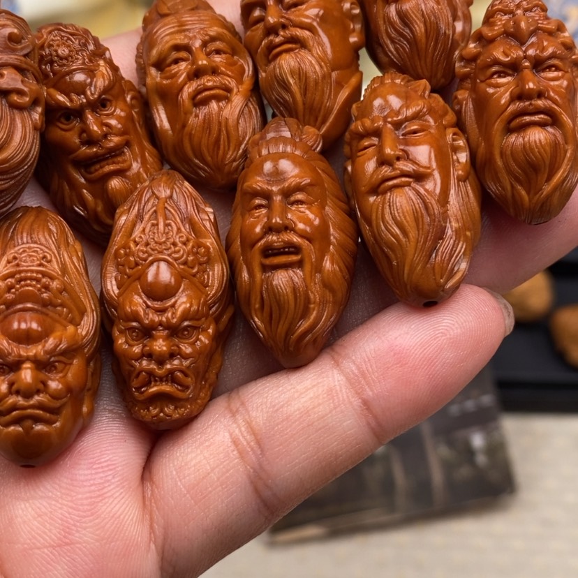 【闪购商品】橄榄核吊坠橄榄手工雕刻工艺