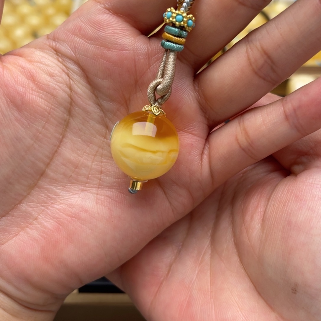 琥珀未镶嵌裸石蜜蜡圆珠微瑕笑