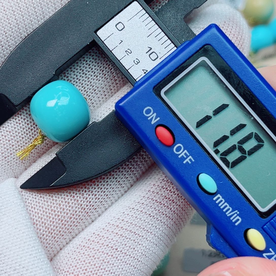 绿松石未镶嵌珠宝小*爬