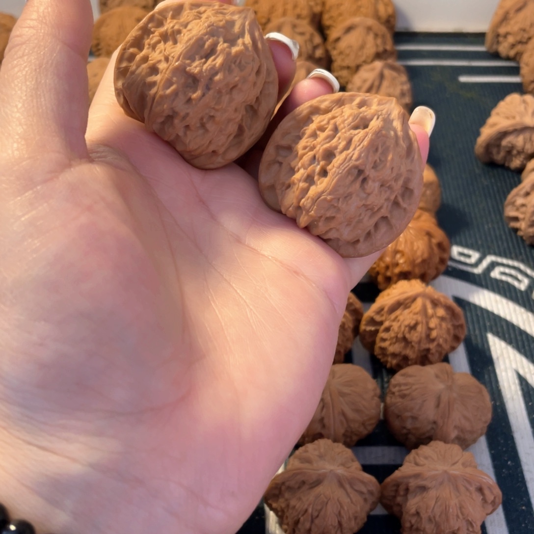 文玩核桃吊坠公子帽42.5