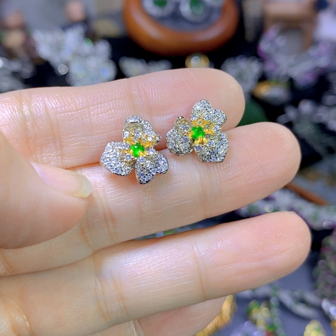 翡翠颈饰银S925镶嵌天然翡翠