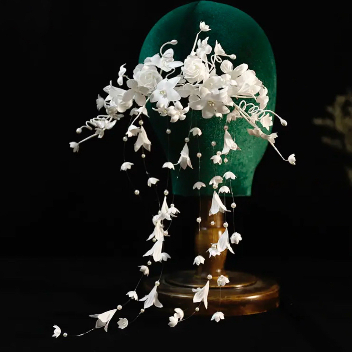 新娘复古流苏铃兰花新娘婚纱造型头饰结婚拍照写真温柔后脑勺头花